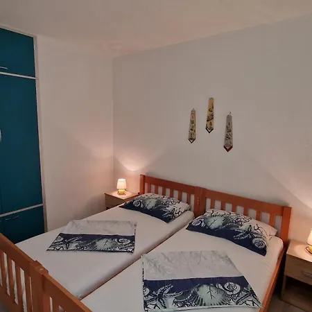 With A Parking Space Mavarstica, Ciovo - 12435 Appartement *