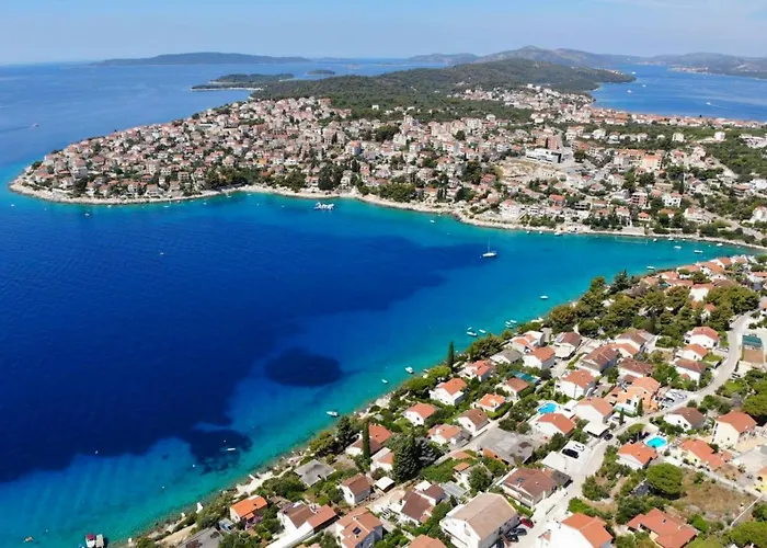 With Parking Space Mavarstica, Ciovo - 12435 公寓 特罗吉尔