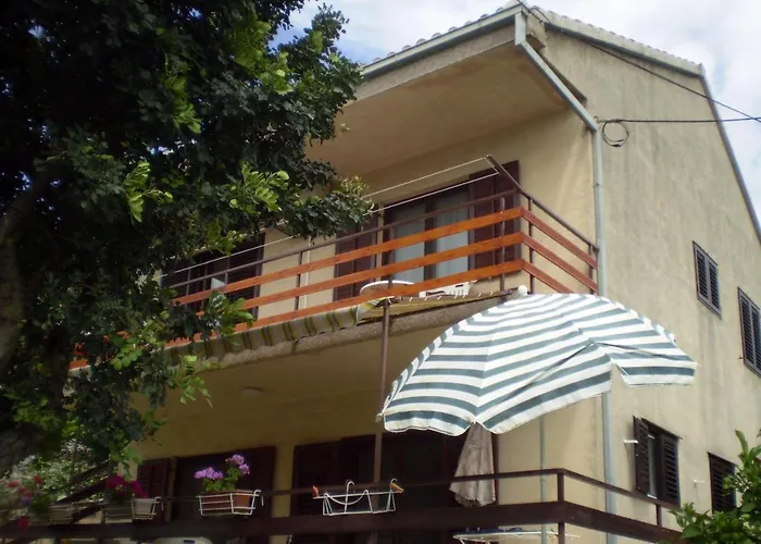 公寓 With Parking Space Mavarstica, Ciovo - 12435
