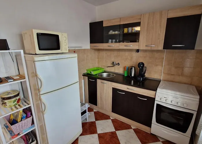 With Parking Space Mavarstica, Ciovo - 12435 公寓 特罗吉尔