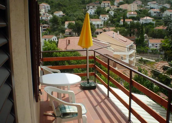 公寓 With Parking Space Mavarstica, Ciovo - 12435 *